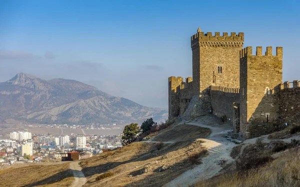 Fortaleza genovesa en Sudak, Crimea — Foto de Stock