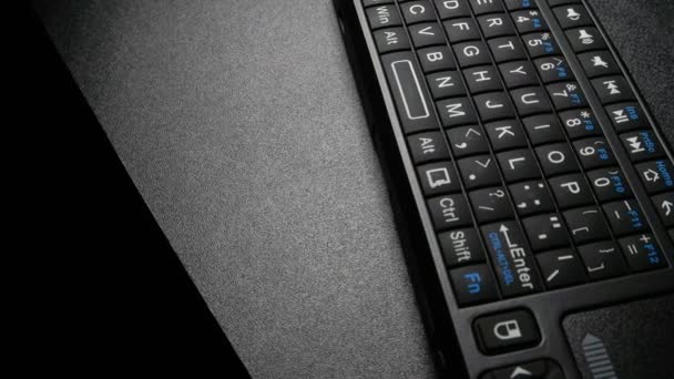ミニ Pc のキーボード — ストック動画