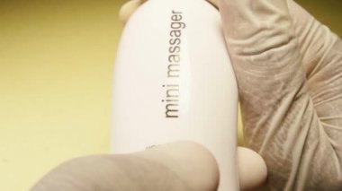 Titreşimli mini masaj aleti
