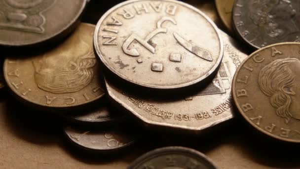 Gros plan sur de très vieilles pièces  