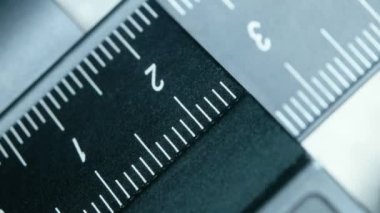 Endüstriyel ölçü ve ölçü aygıtları 