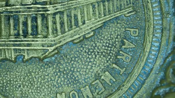 Gros plan sur de très vieilles pièces  