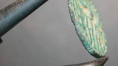 Çok eski paralar yakın çekim 