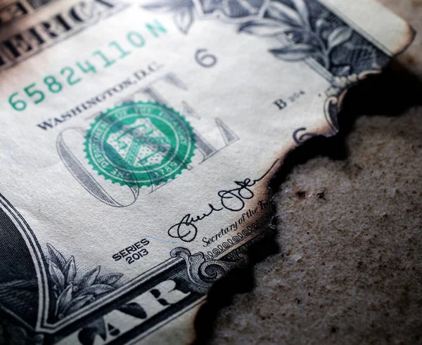 Detailní Záběr Spálených Dolarových Bankovek — Stock fotografie