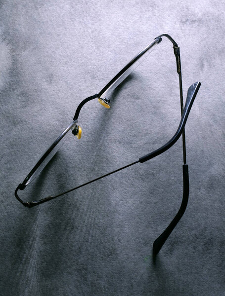 Крупный план классических очков