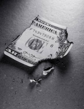 Yanmış dolarları kapat.