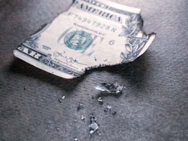Yanmış dolarları kapat.