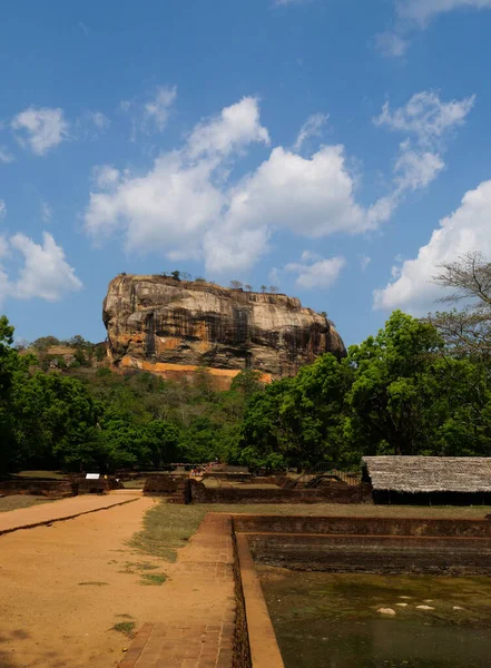 Sigiriya Rock Muinainen Linnoitus Sri Lankassa Sigiriya Unescon Maailmanperintökohde Tämä — kuvapankkivalokuva