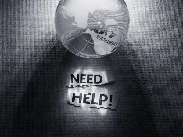 Підсумок Потрібна Допомога Глобусом — стокове фото