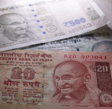 Makro, Hint Para Birimi 'ni kapat