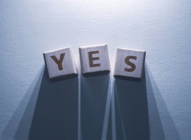 Evet Sözcük Tahta Bloklar Üzerine Yazıldı