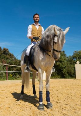 Kız sürme, eğitim