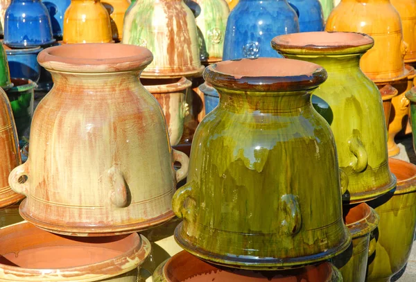 Colorful earthenware vases — Stock Photo, Image
