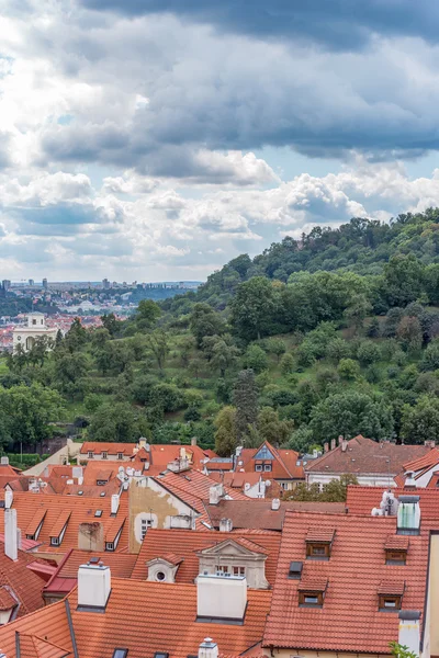 Vista panorámica del centro histórico de Praga — Foto de Stock