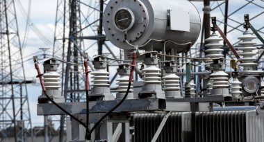 Yüksek voltaj direği ya da yüksek voltaj kulesi