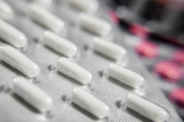 İlaç ilaç ve tıp hapları paketlerine