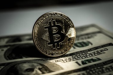 Altın Bitcoin biz dolarlara yakın.