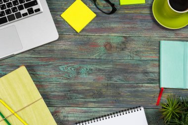 İş ve finansal raporlar bir işyeri