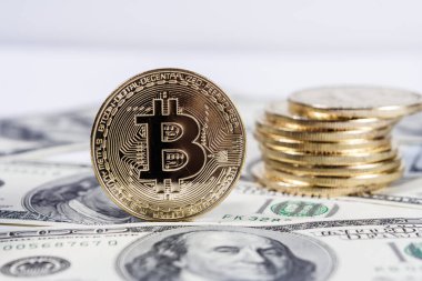 Altın Bitcoin biz dolarlara yakın.