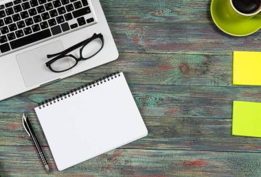 İş ve finansal raporlar bir işyeri