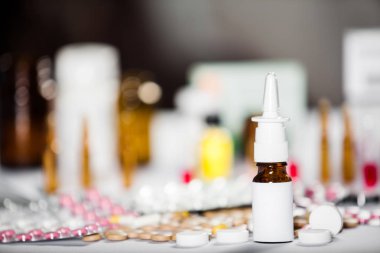 İlaç ilaç ve tıp hapları paketlerine