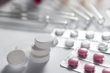 İlaç ilaç ve tıp hapları paketlerine