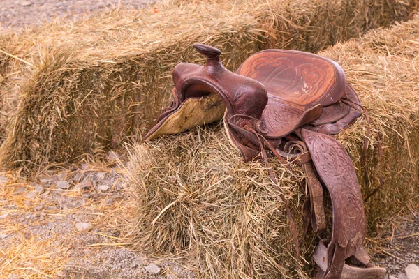 Leather cowboy saddle — Stock Photo, Image