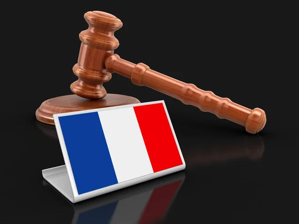 3D houten hamer en Franse vlag. Afbeelding met uitknippad — Stockfoto