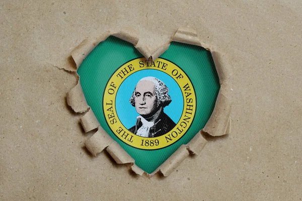 Дыра Форме Сердца Прорвана Сквозь Бумагу Показывая Флаг Вашингтона — стоковое фото