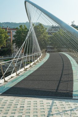 Modern asma köprü