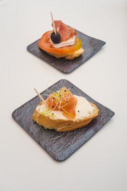 Geleneksel İspanyol tapa