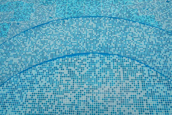 Gefliestes Schwimmbad — Stockfoto