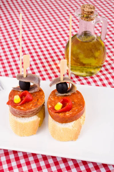 Chorizo tapa con anchoas — Foto de Stock