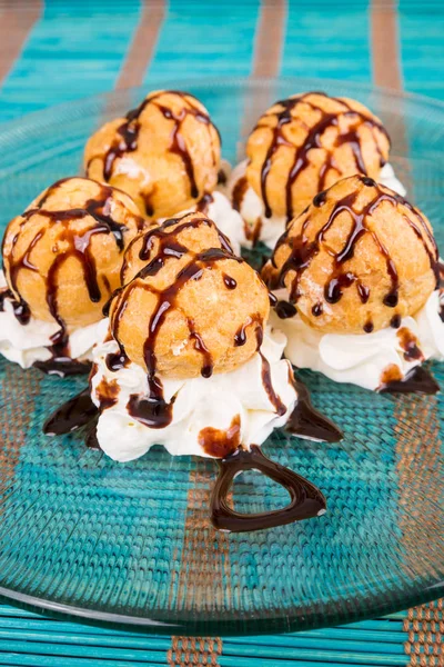 kremalı profiterol