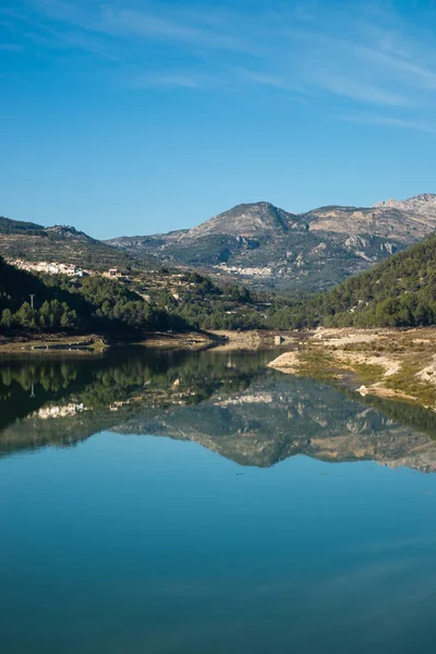 Λίμνη δεξαμενή Guadalest — Φωτογραφία Αρχείου