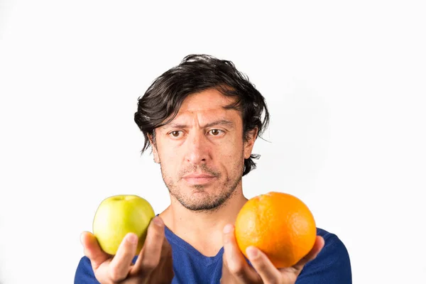 Porównywanie jabłek i pomarańczy — Zdjęcie stockowe