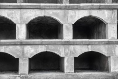 Bir Mezarlığı, boş niş