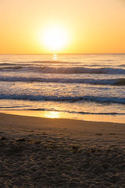 Playa Mediterránea amanecer — Foto de Stock