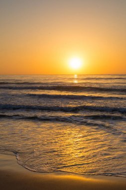 Mediterrnean plaj gündoğumu