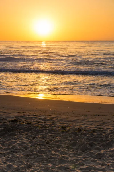 Playa Mediterránea amanecer — Foto de Stock