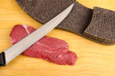 Zor sığır eti biftek