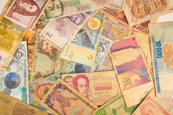 Různé mezinárodní bankovky — Stock fotografie