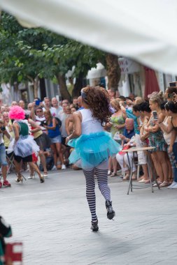 Benidorm gurur yüksek topuklu çalıştırmak
