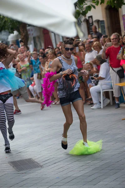 Benidorm gurur yüksek topuklu çalıştırmak — Stok fotoğraf