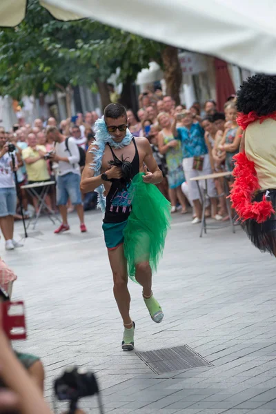 Benidorm Pride hoge hakken lopen — Stockfoto