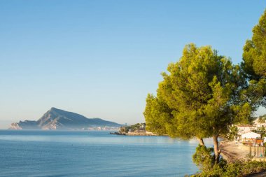 Güneşli Altea Körfezi