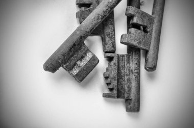 eski anahtarları demet