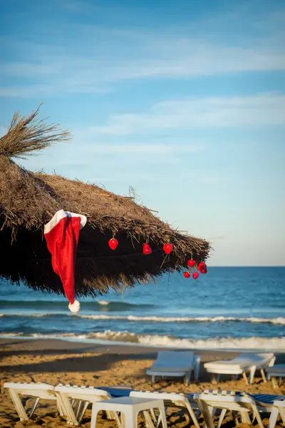 Winter getaway on the beach — Stock Photo, Image