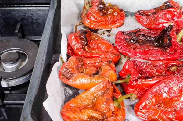 Peperoni rossi alla griglia — Foto Stock