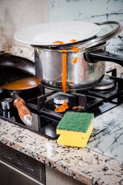 Dağınık Mutfak çalışma üst